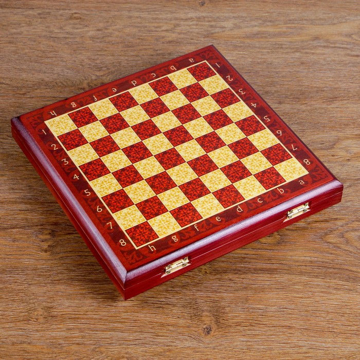 Шахматы "Тёмно-красная классика" (доска дерево 30х30 см, фигуры дерево, король h=8 см) 