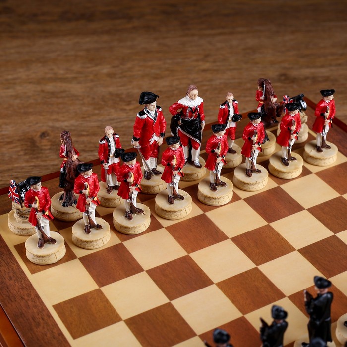 Шахматы сувенирные "Гражданские войны" (доска 36х36х6 см, h=8 см, h=6 см) 