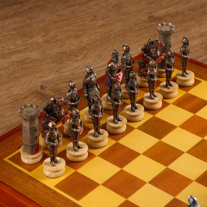 Шахматы сувенирные "Крестовый поход" (доска 36х36х6 см, h=8 см, h=6,5 см) 