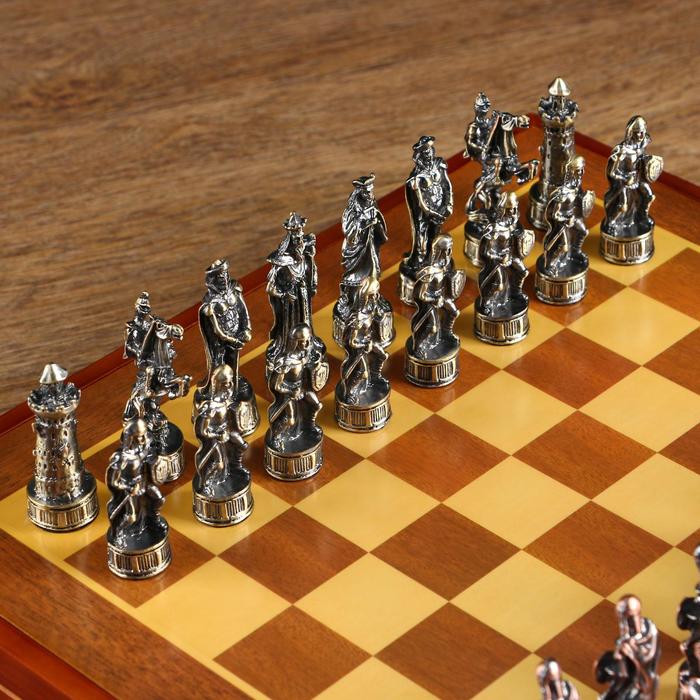 Шахматы "Рыцарские" h короля=7 см, пешки=6 см. d=2 см, 36х36 см 