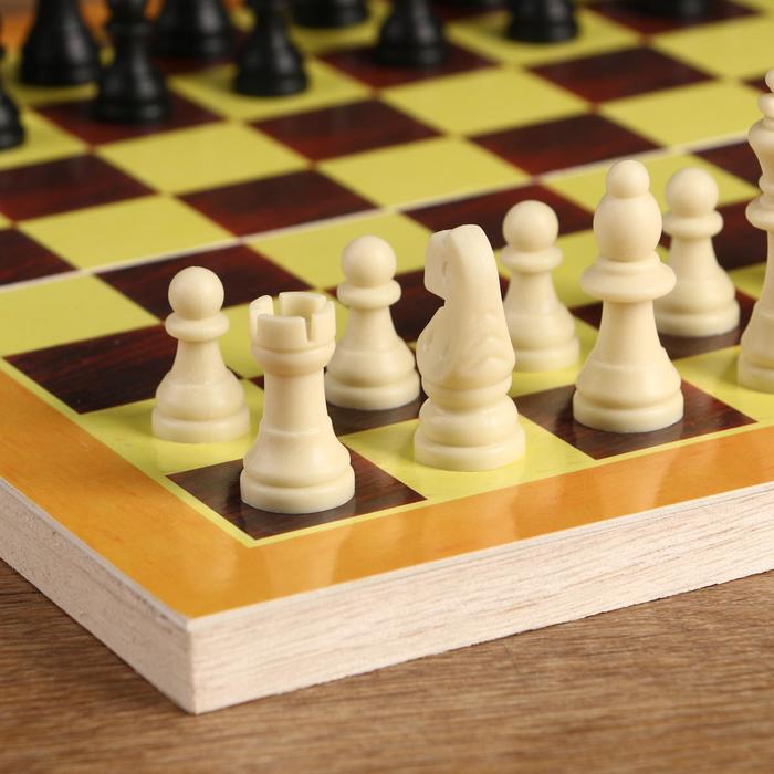 Игра настольная "Шахматы" доска дерево 29х29 см,  микс 