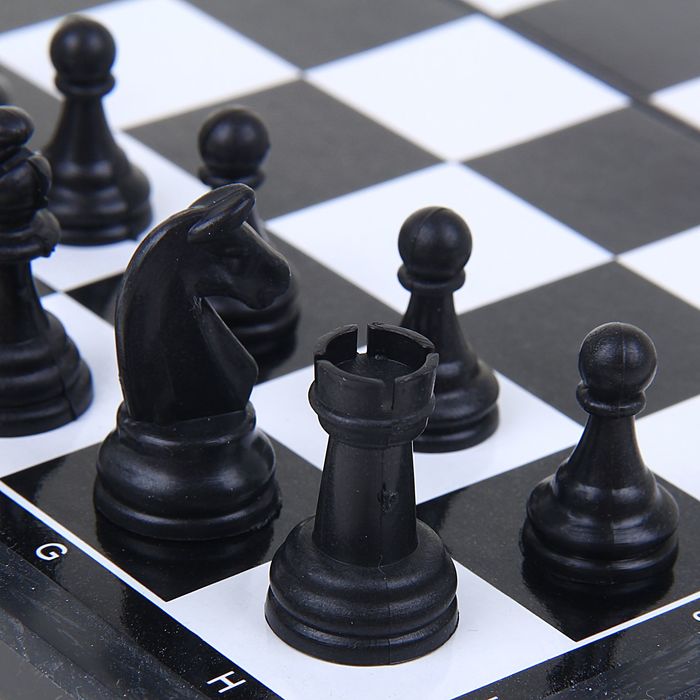 Игра настольная "Шахматы", доска пластик 24х24 см 