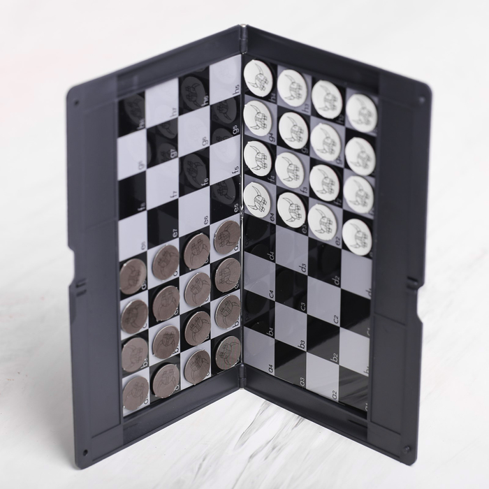 Игра в дорогу - шашки «Выбери свою сторону», р-р магнитного поля 17 × 10 см 