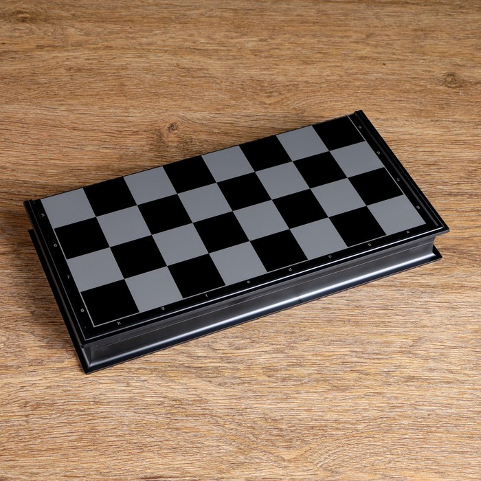 Настольная игра 3 в 1 "Классика": шахматы, шашки, нарды, магнитная доска 32х32 см 
