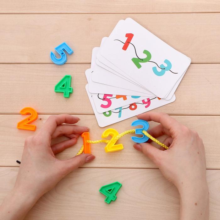 Шнуровка «Весёлые цифры» с карточками «Учимся считать» 