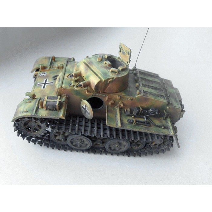 Сборная модель «Немецкий лёгкий танк Т-I F» 