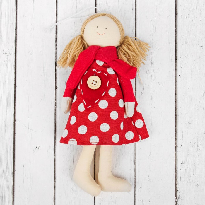 Кукла интерьерная «Оксана», платье в горошек, с сердцем, цвета МИКС 