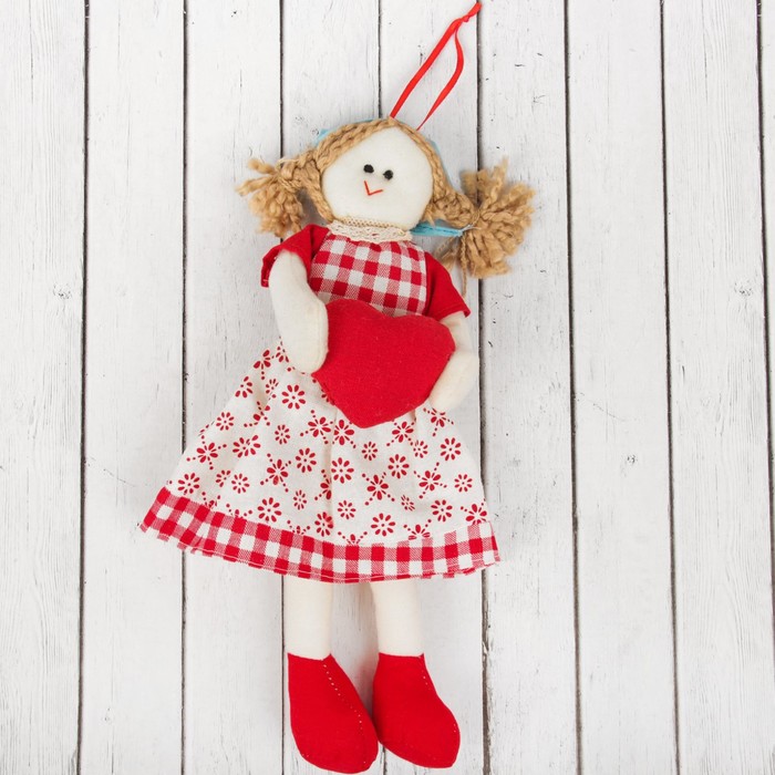 Кукла интерьерная «Аннушка», в платочке, сердце в ручках, цвета МИКС 