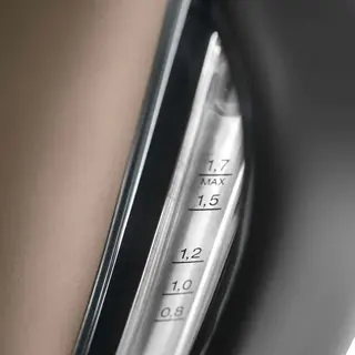 Чайник Delonghi KBI 2001BZ