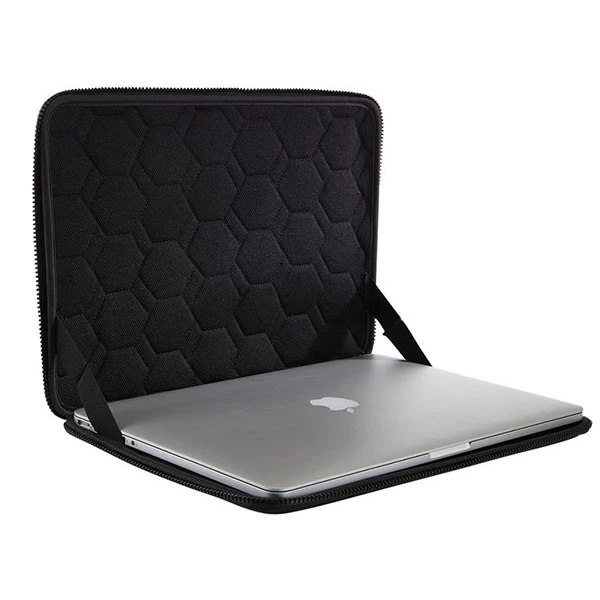 Чехол для ноутбука Thule Gauntlet 3.0 MacBook Pro® Sleeve 15"  Black (TGSE-2254) - фото 6