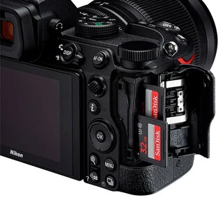 Системная фотокамера Nikon Z 5 kit w/NIKKOR Z 24-50mm