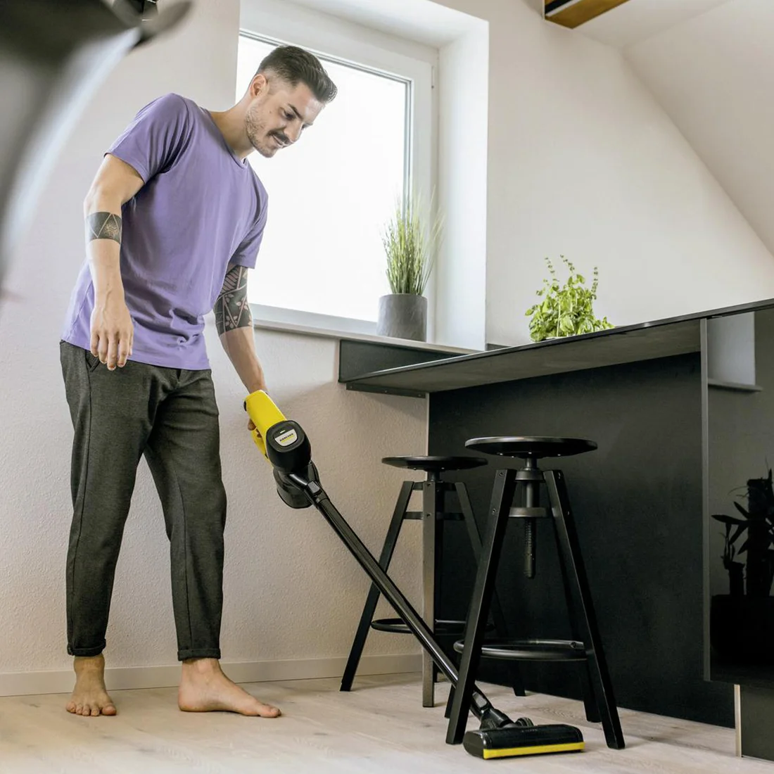 Аккумуляторный пылесос Premium KARCHER VC 4 Cordless myHome VC 4 Cordless myHome (1.198-620.0) - фото 3