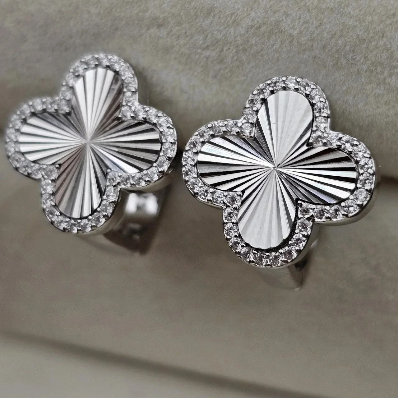 Серьги Deimantas 112926146 5,41гр. 