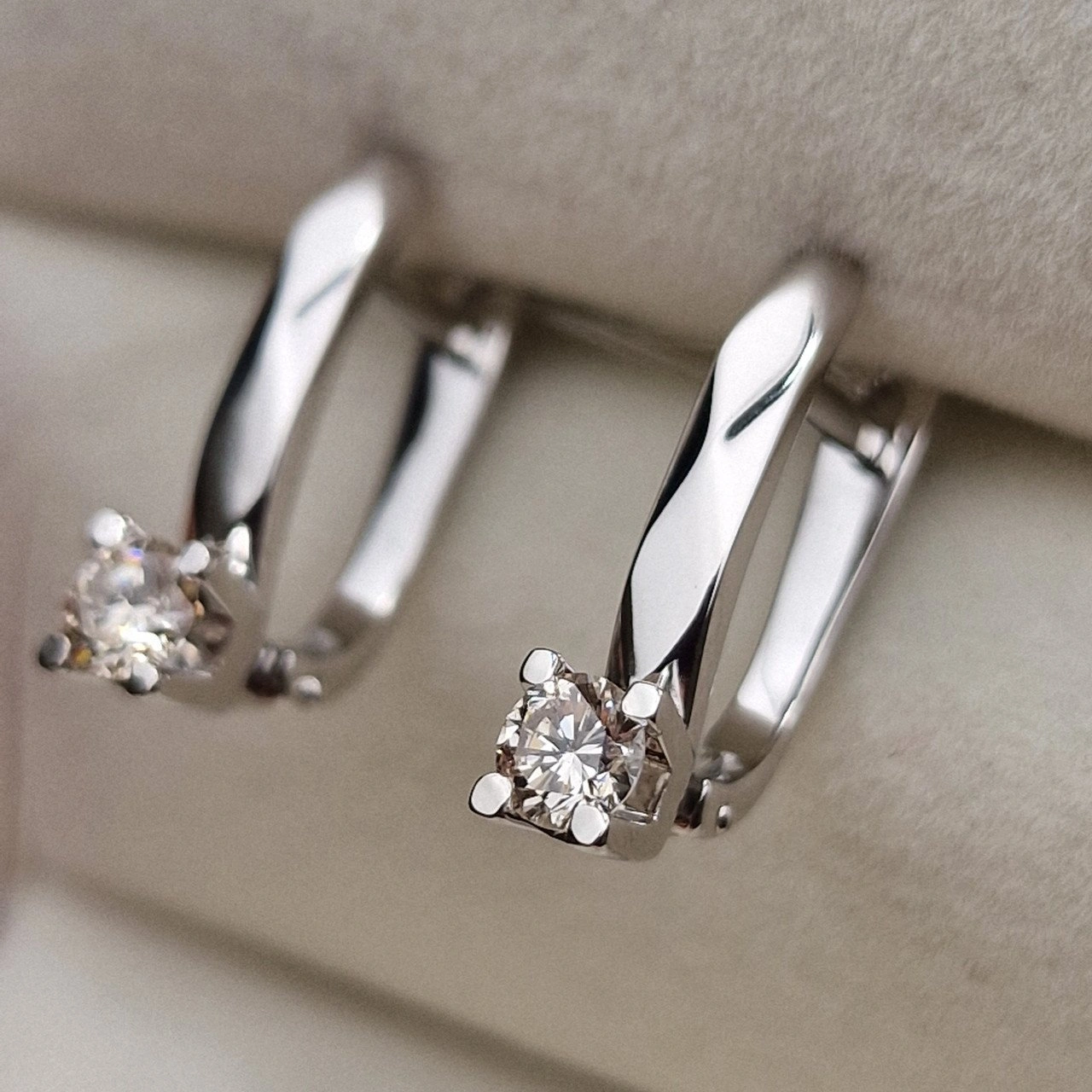 Серьги Deimantas 98703294 3,08гр 0,46ct. 