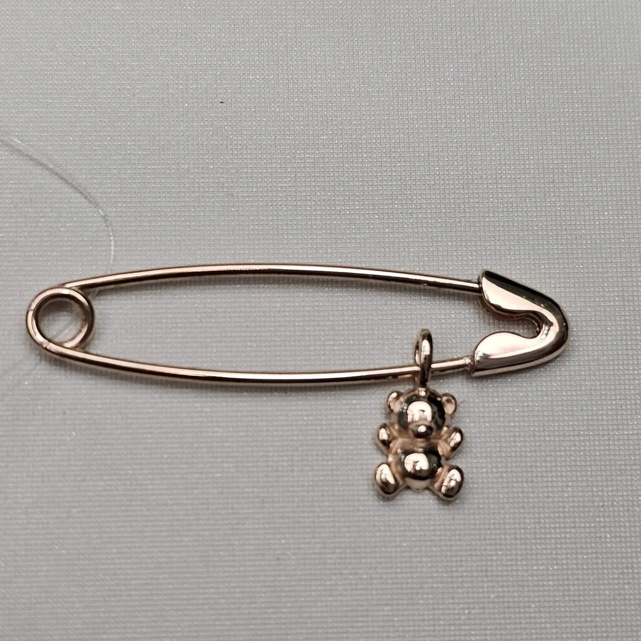 Булавка Deimantas 116051151 0.99гр 