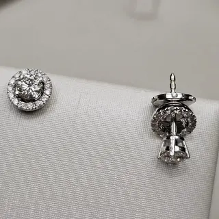 Ювелирный комплект Deimantas 114884268 0,65ct 0,69ct 0,27ct. 