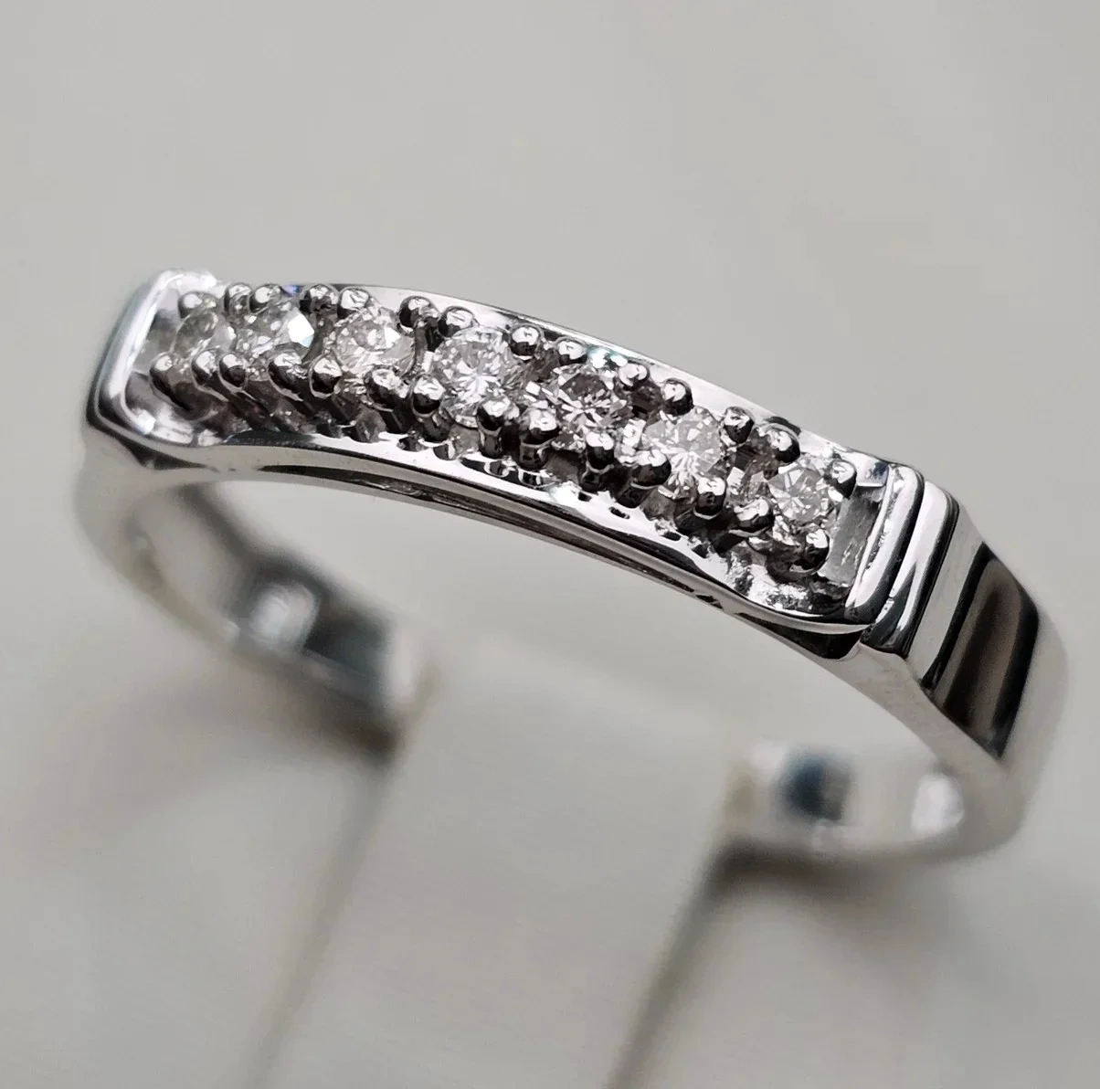 Ювелирный комплект Deimantas 115582552 кольцо 0.15Ct S1/J VG-Cut 17.5р, серьги 0.441Ct VS2/I VG-Cut  - фото 3