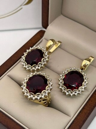 Ювелирный комплект Almaz Gold 876543467 19,5р 14,6гр. 