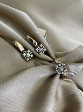 Ювелирный комплект Diamant 7654 вес 7.41 г золото, фианит 