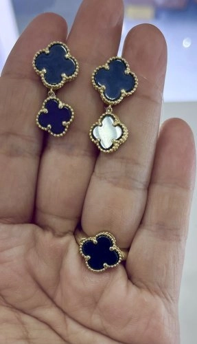 Ювелирный комплект Exclusive Gold Vancleeff764578 17.5р 11.7гр 