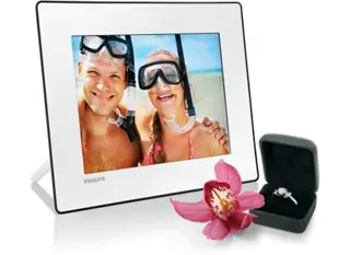 Цифровая фоторамка Philips SPF-4208/10