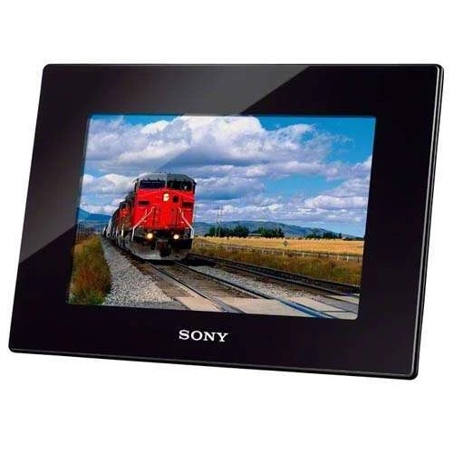 Цифровая фоторамка Sony DPF-HD800