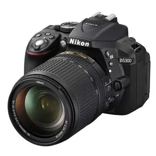Зеркальный фотоаппарат Nikon D5200 BK 18-140 VR