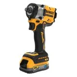 Гайковерт ударный аккумуляторный бесщёточный DeWALT DCF921E2T-QW  - фото 3