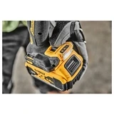 Аккумуляторная дрель-шуруповерт Dewalt DCD805P2T-QW  - фото 4
