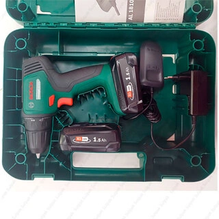 Дрель-шуруповерт Bosch UniversalDrill 18 (2 аккумуляторных блока в комплекте)