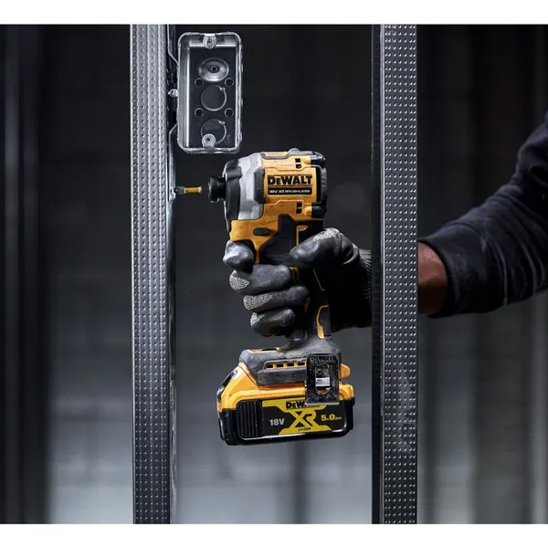 Винтоверт аккумуляторный DeWalt DCF850N-XJ - фото 4