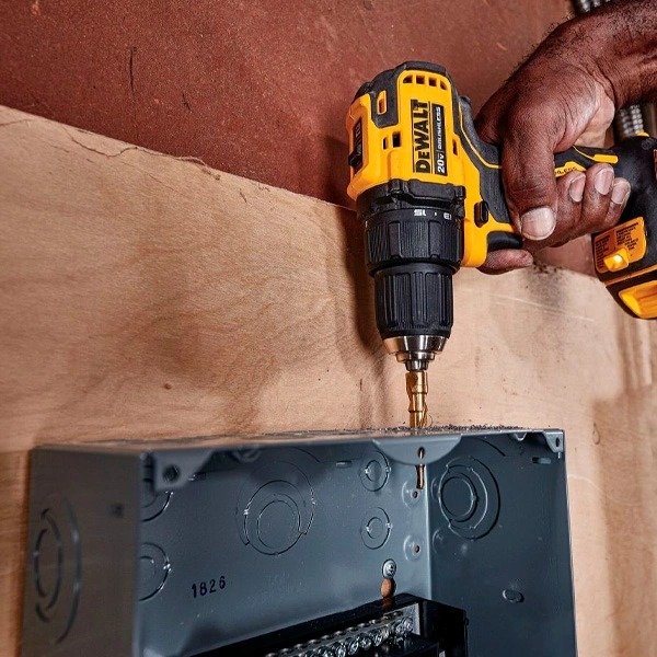 DeWALT дрель-бұрағыш DCD708D2T-QW - фото 6