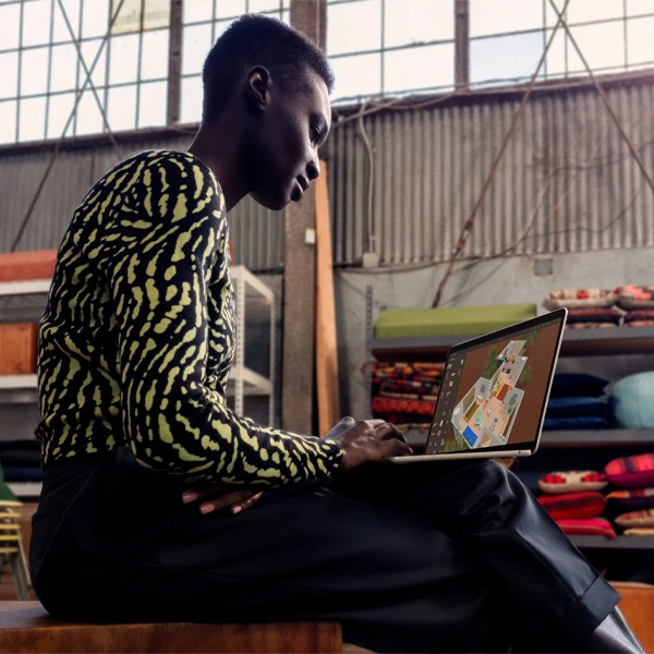 Ноутбук Apple MacBook Air 2024 M3 / 13″ / 8GB / SSD 256GB / MacOS / Silver / MRXQ3RU/A - фото 8