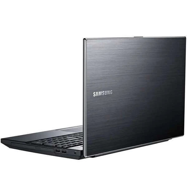 Ноутбук Samsung NP300V5A (S18RU) (black) - фото 3