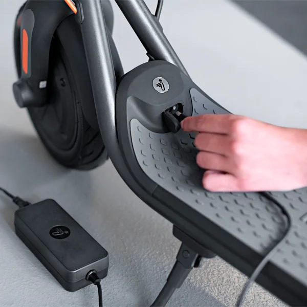 Электросамокат Ninebot Kickscooter F25E - фото 5