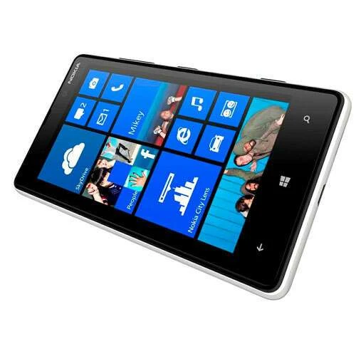 Смартфон Nokia Lumia 820 WHITE