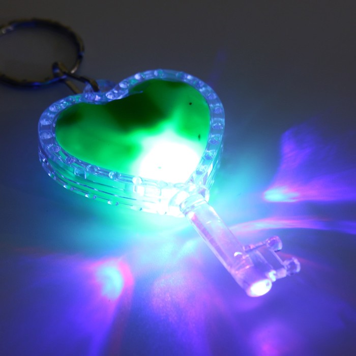 Брелок световой "Ключик от сердца", цвета МИКС 