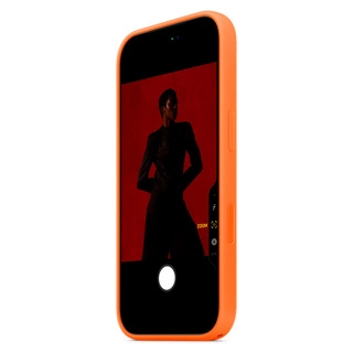 Чехол Apple для iPhone 17 Pro Silicone Case with MagSafe Orange (MGFE4ZM/A) - фото 4