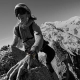 Смарт-часы Apple Watch Ultra 2 GPS + Cellular, 49mm Titanium Case with Blue/Black Trail Loop - M/L - фото 7