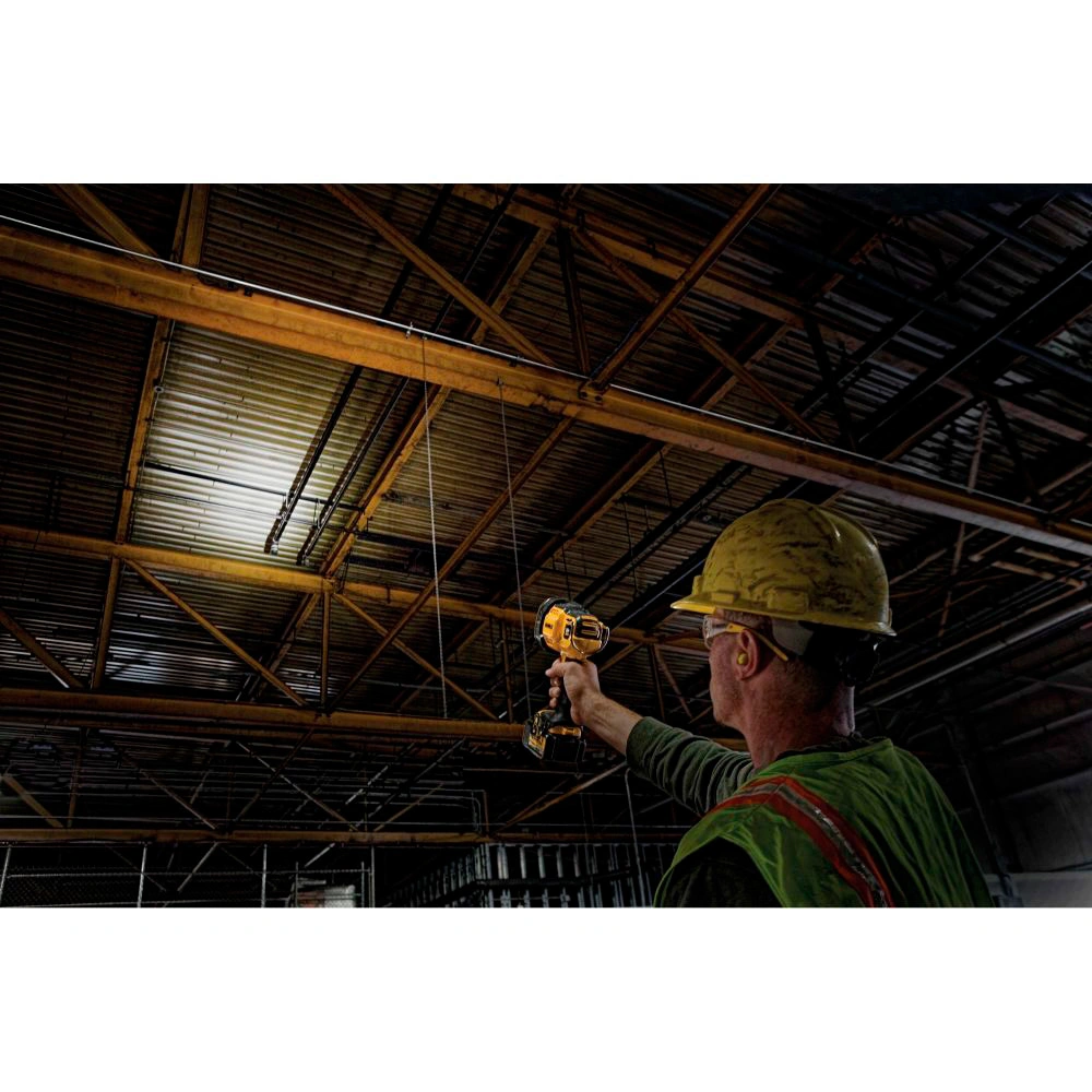 Фонарь DeWALT DCL043-XJ - фото 8