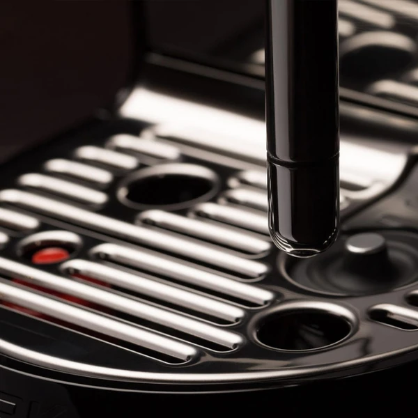 Капсульная кофеварка BORK C730bk Creatista - фото 3