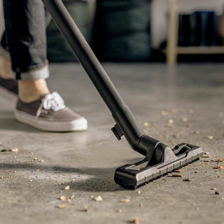 Хозяйственный пылесос Karcher WD 2 Plus V-12/4/18/C