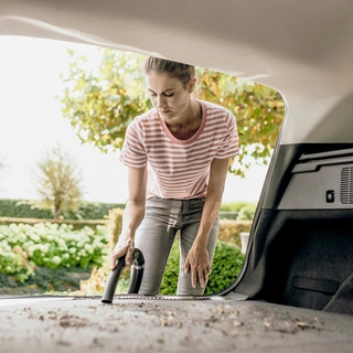 Хозяйственный пылесос Karcher WD 4 V-20/5/22