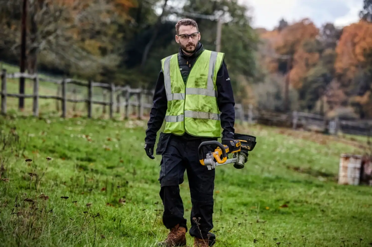 Триммер аккумуляторный DeWALT DCMST561N-XJ  - фото 2