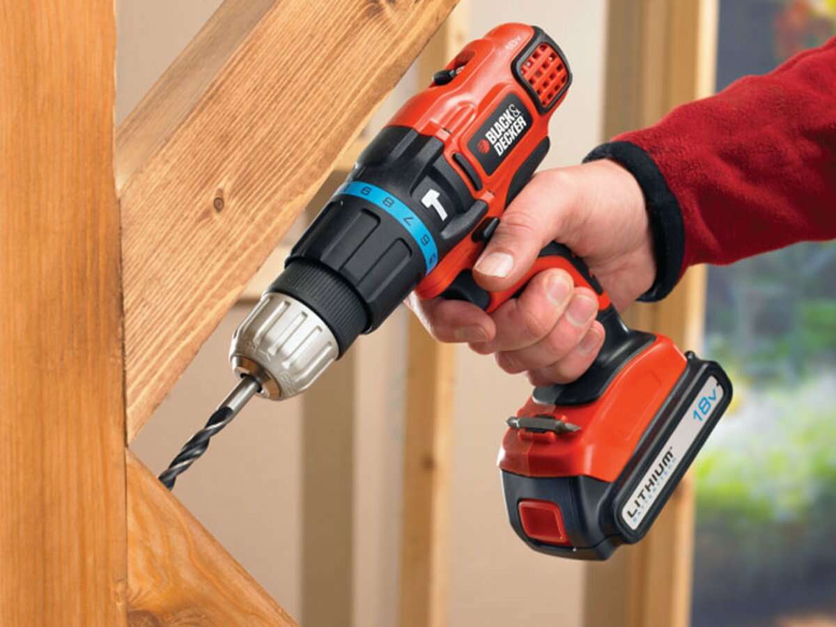 Сетевой шуруповерт Makita