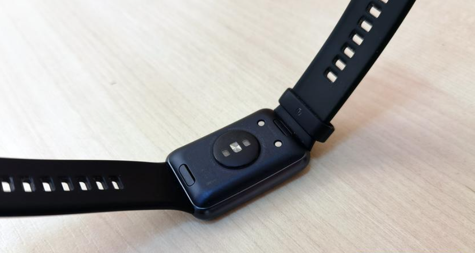 Huawei fit 3 ремешок. Huawei watch Fit ремешок. Huawei watch Fit New крепление ремня. Ремешки для Huawei watch Fit Эльдорадо. Как поменять ремешок на Huawei watch Fit