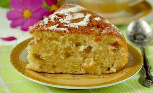 Ароматный манник с яблоками в мультиварке