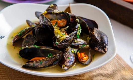 Мидии в белом вине