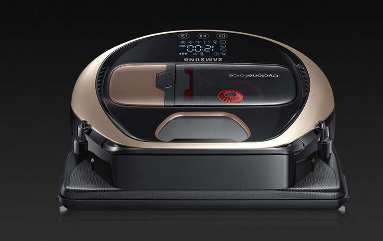 An enlarged image of a POWERbot VR7000 device as viewed from above, diagonally.