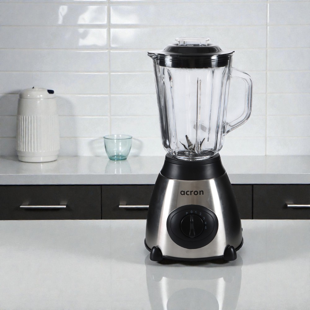 Блендер Acron на кухне